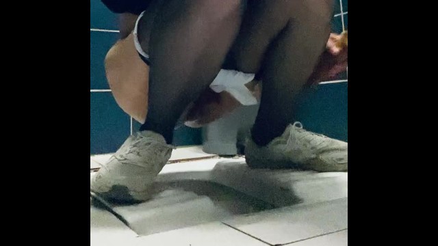 Melis Ekin'in solo anal dildo kaydı ve finali