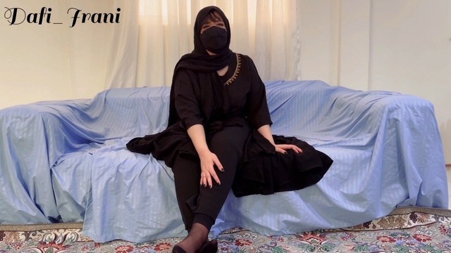 Tesettürlü DafiSexy ile ayak oyunlu iranlı amatör porno sahnesi