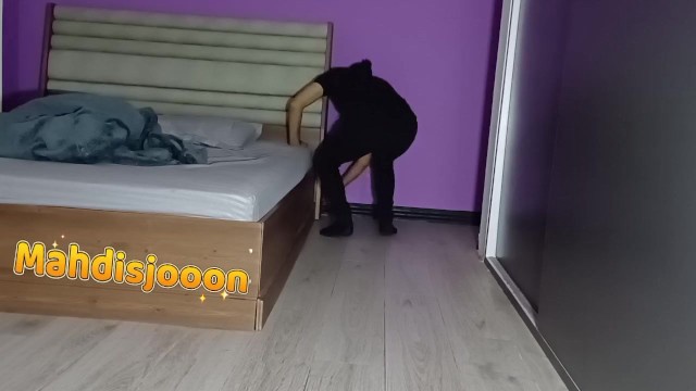 Eve Giren Hırsız Rolüyle Çekilen İranlı Porno Sahnesi