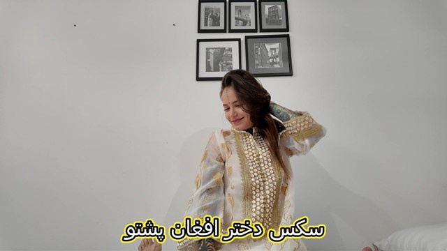 Dövmeli Afgan Güzel ve İranlı Sevgilisinden iran porno kaydı