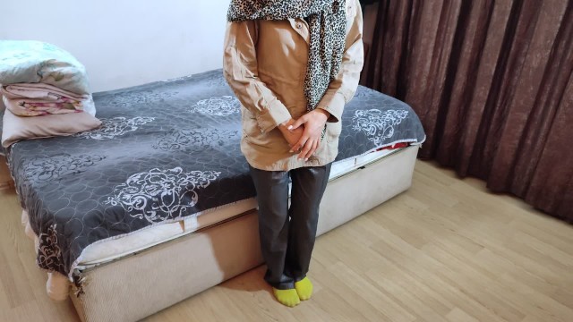 Utangaç İranlı Modelin Casting Denemesi (iran porno)