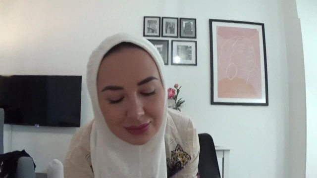 Mısırlı Olgun Kadının İş Arkadaşıyla Arap Porno Kaçamağı