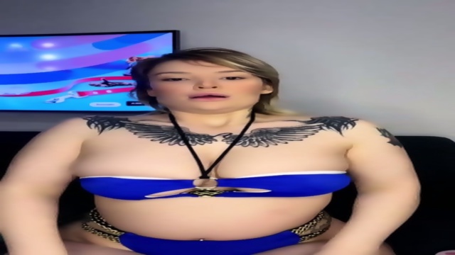 Bikinili Türk ev hanımıyla büyük popo odaklı anal keyfi